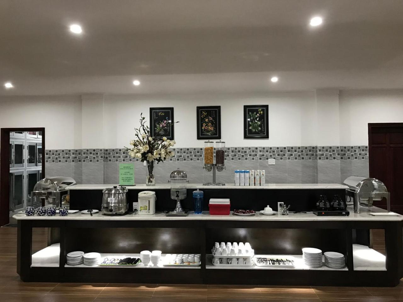 Long Bao Chau Hotel Thu Dau Mot Exterior photo